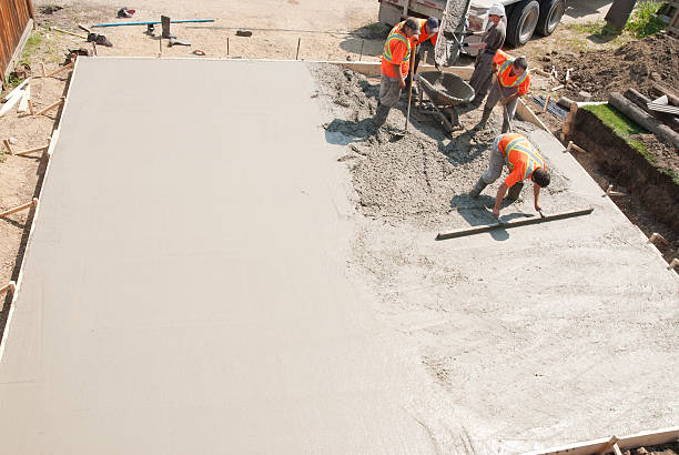 Best Custom Concrete Contractor  in Lamar, CO